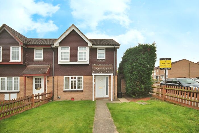3 Bedroom End Terrace House To Rent In Hillside Road, Shortlands, Bromley, BR2