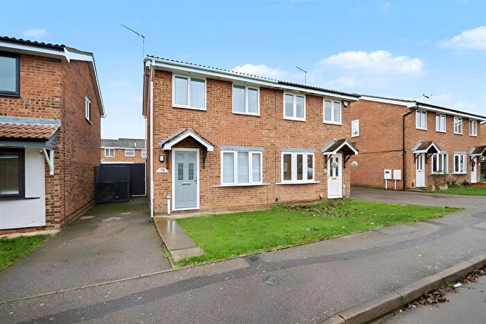2 Bedroom Property To Rent In Javelin Close, Duston, NN5