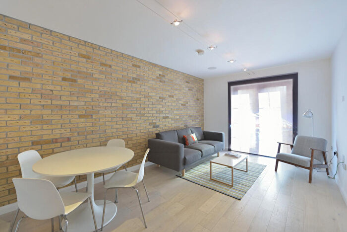 2 Bedroom Flat For Sale In Plumbers Row, London, E1
