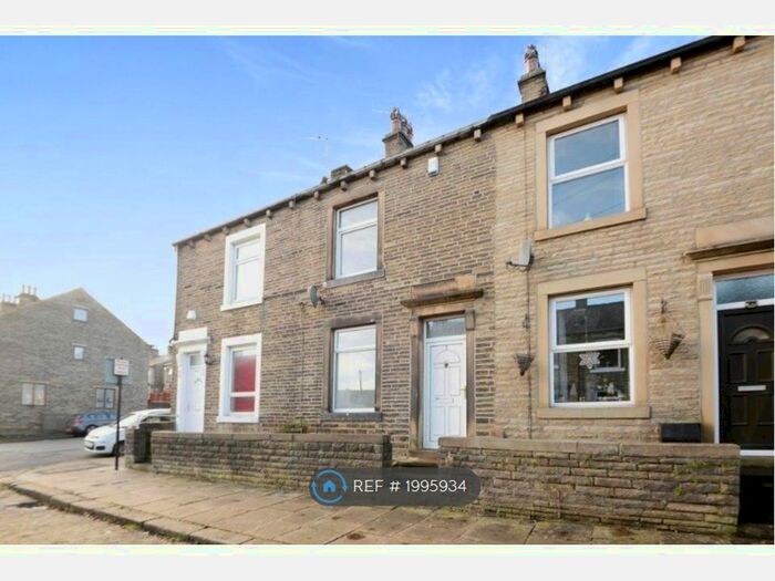 2 Bedroom Terraced House To Rent In Halifax, Halifax, HX3