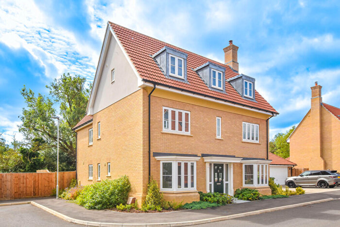 6 Bedroom Detached House For Sale In Woodlands Meadow, New Homes, CM6