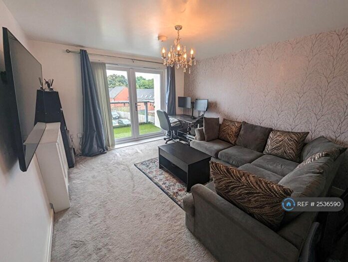 2 Bedroom Flat To Rent In Christie Lane, Salford, M7