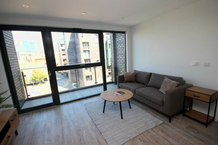2 Bedroom Flat To Rent In Potato Wharf, Manchester, M3