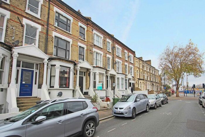 1 Bedroom Flat To Rent In Stockwell Road, London, SW9