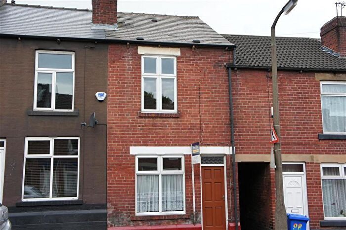 2 Bedroom Terraced House To Rent In Woodseats Road, Woodseats, Sheffield, S8