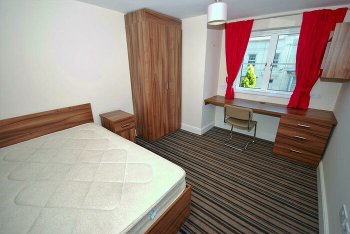 10 Bedroom Flat To Rent In Station House, Old Warwick Road, Leamington Spa, Warwickshire, CV31