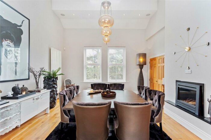 3 Bedroom Penthouse To Rent In Woodburn, Daveylands, Wilmslow, SK9