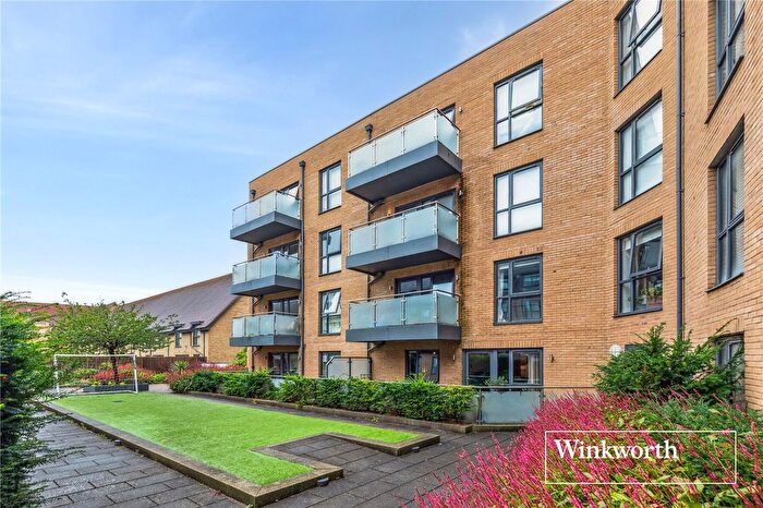 1 Bedroom Flat For Sale In Royal Engineers Way, London, NW7