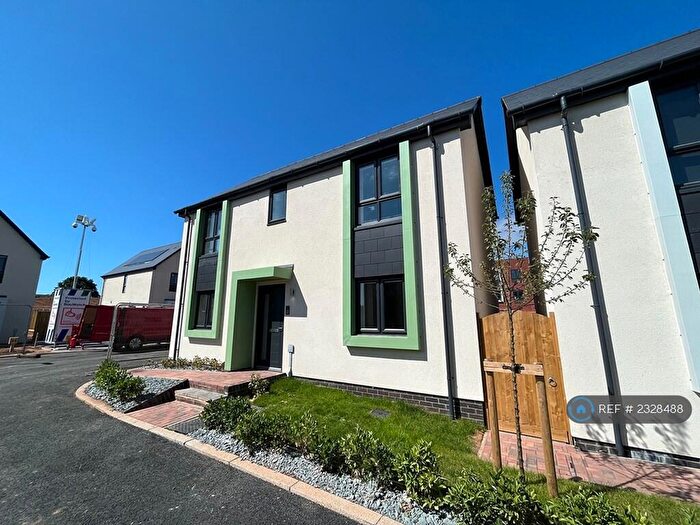 3 Bedroom Detached House To Rent In Bayley Place, Exeter, EX1