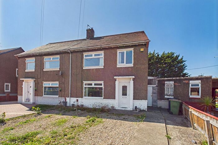 3 Bedroom Semi-Detached House To Rent In Shaw Crescent, Middlesbrough, TS6