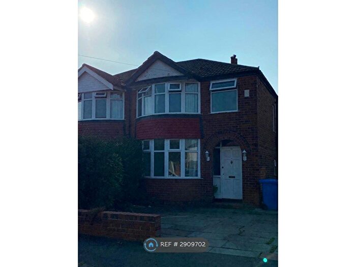 3 Bedroom Semi-Detached House To Rent In Pollen Close, Sale, M33