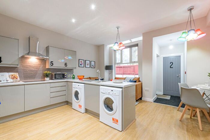 1 Bedroom House Of Multiple Occupation To Rent In Pole Lane, Failsworth, Manchester, M35