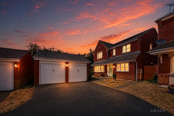 4 Bedroom Detached House For Sale In Bramling Cross Road, Nr Stretton, DE14