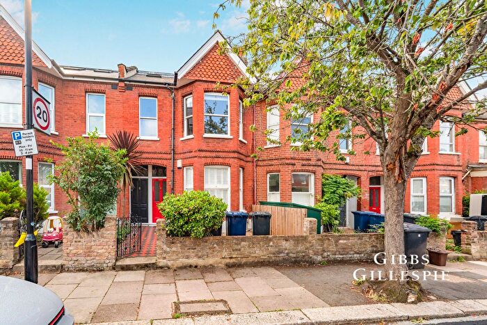 2 Bedroom Flat To Rent In Murray Road, London, W5