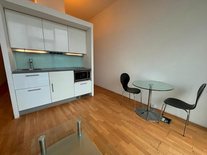 Studio To Rent In Abito, Salford, M50