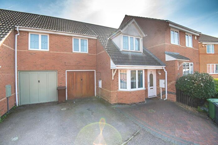 3 Bedroom Terraced House For Sale In Bourton Way, Wellingborough, NN8