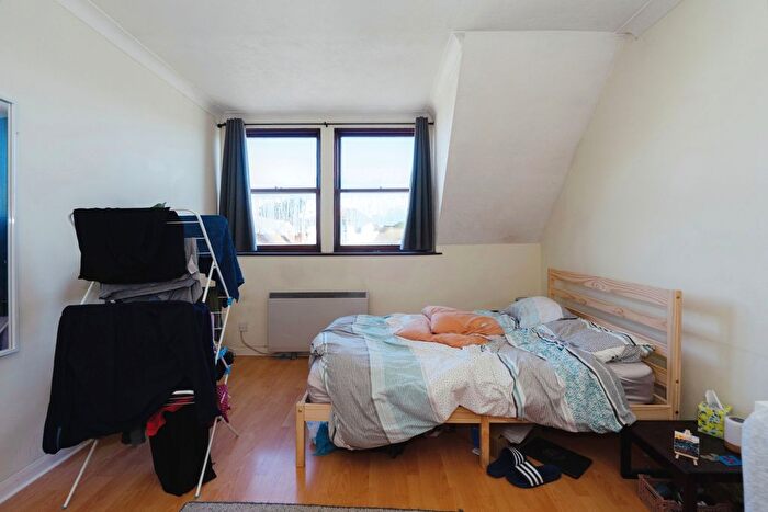 1 Bedroom Flat For Sale In Blatchington Road, Hove, East Sussex, BN3