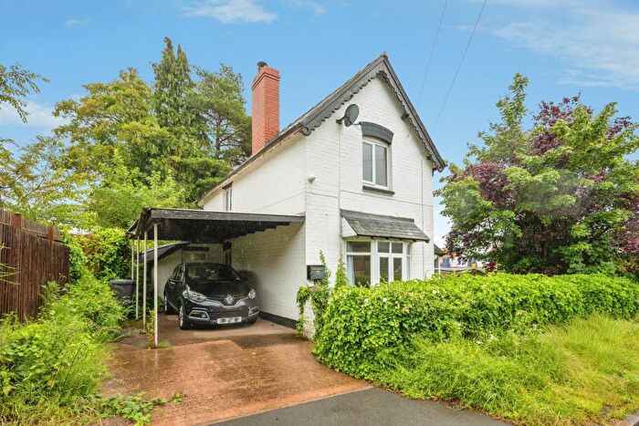 3 Bedroom Detached House For Sale In Comberton Road, Kidderminster, DY10
