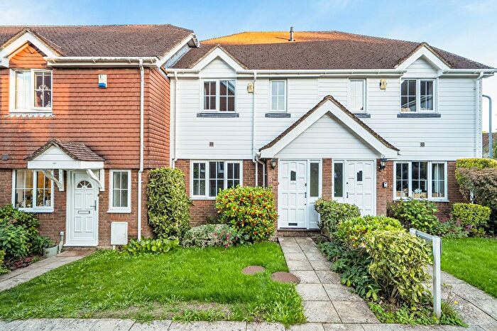 2 Bedroom Terraced House To Rent In Little Park, Durgates, TN5