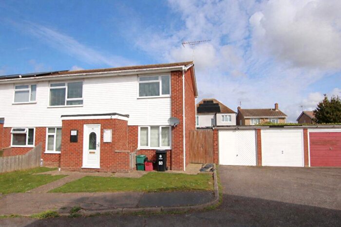 2 Bedroom Flat For Sale In Land Close, Clacton On Sea, CO16