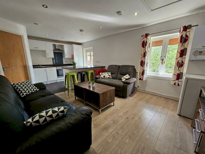 5 Bedroom Flat To Rent In Flat, The Forum, Tiverton Way, Cambridge, CB1