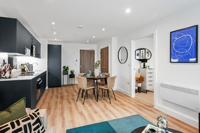 1 Bedroom Flat To Rent In Mercer West Madison East, LS2