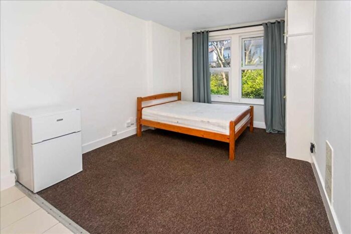 2 Bedroom Flat To Rent In Berkhamstead Avenue, Wembley, HA9