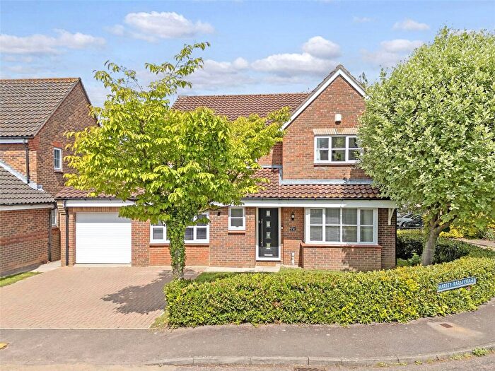 4 Bedroom Detached House For Sale In Charity Farm Chase, Billericay, CM12