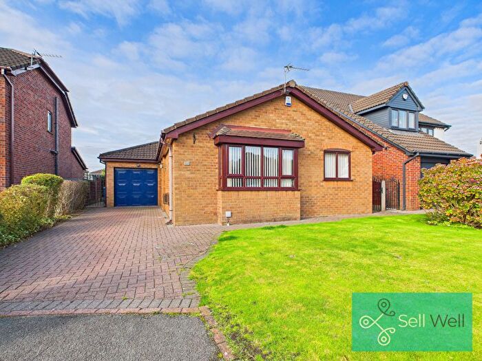 3 Bedroom Detached Bungalow For Sale In Brandwood Close, Worsley, Manchester, M28