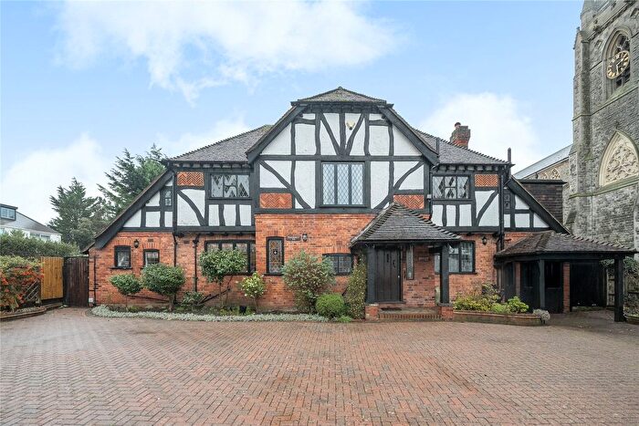 4 Bedroom Detached House For Sale In St. Georges Road, Bromley, BR1