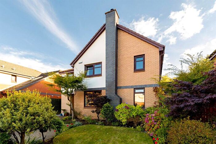 4 Bedroom House For Sale In Pentland Drive, Comiston, Edinburgh, EH10