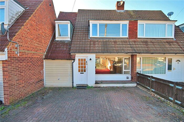 3 Bedroom Terraced House To Rent In Nursery Gardens, Staines-Upon-Thames, Surrey, TW18