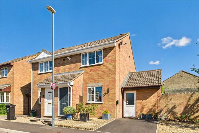 2 Bedroom Semi-Detached House For Sale In St. Pauls Place, Midsomer Norton, Radstock, Somerset, BA3