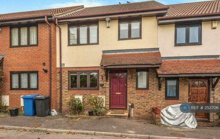 3 Bedroom Terraced House To Rent In The Wickets, Maidenhead, SL6