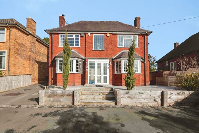 4 Bedroom Detached House For Sale In High Haden Road, Cradley Heath, B64