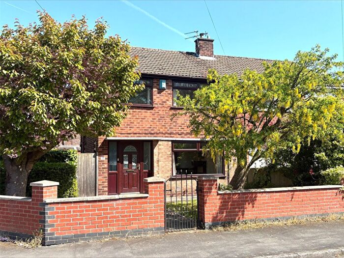 3 Bedroom Semi Detached House For Sale In Arlington Drive, Penketh, Warrington, Cheshire, WA5