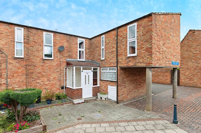 3 Bedroom End Of Terrace House For Sale In Crosse Courts, Basildon, Essex, SS15
