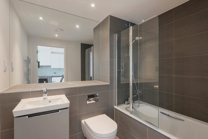 1 Bedroom Flat To Rent In The Residences, Edridge Road, Croydon, CR0