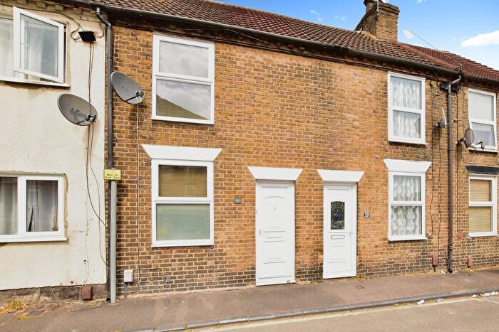 2 Bedroom House To Rent In Tufton Street, Maidstone, Kent, ME14
