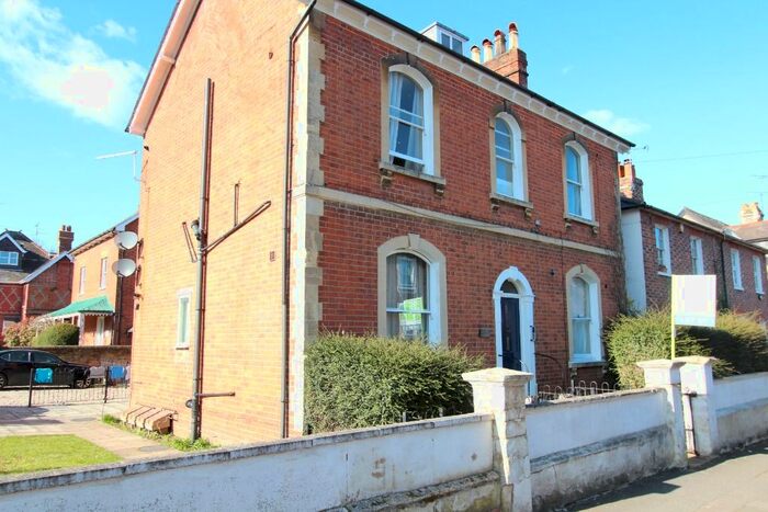 1 Bedroom Flat To Rent In Argyle Street, Reading, RG1