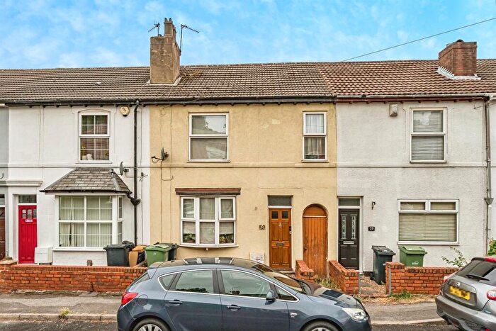 3 Bedroom Terraced House For Sale In Dibdale Street, Dudley, DY1