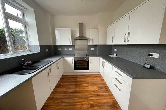 2 Bedroom Property To Rent In Central Avenue, Liverpool, L24
