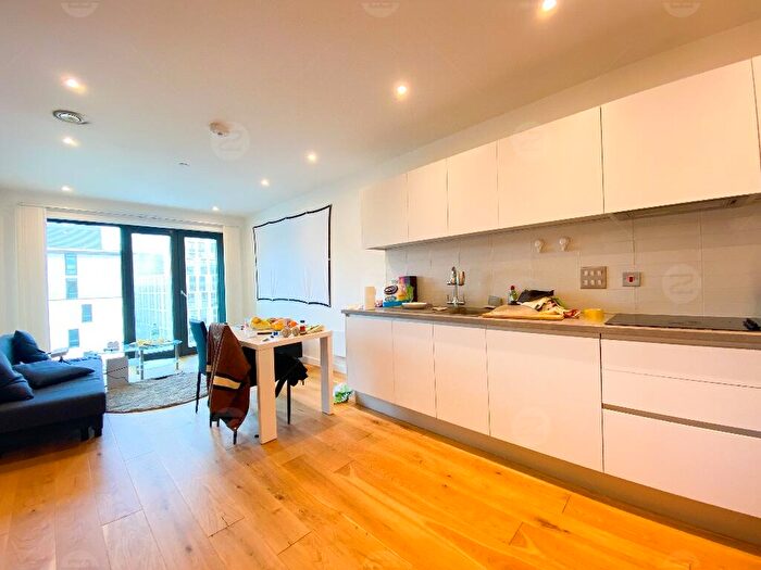 1 Bedroom Flat For Sale In Axium, Windmill Street, Birmingham, B1