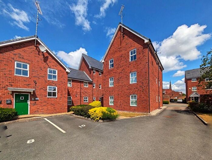 2 Bedroom Flat For Sale In Pinders Farm Drive, Warrington, WA1