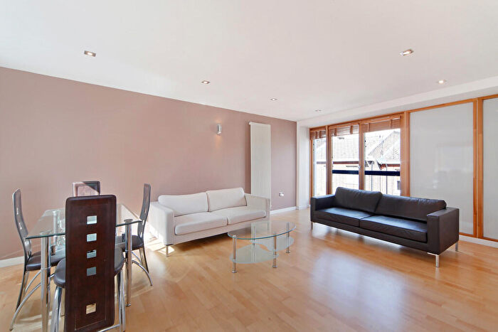2 Bedroom Apartment To Rent In Tribeca Apartments, Heneage Street, Spitalfields, London, E1