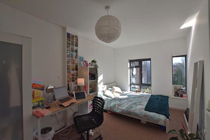 1 Bedroom Semi-Detached House To Rent In Johnny Ball Lane, Bristol, BS2