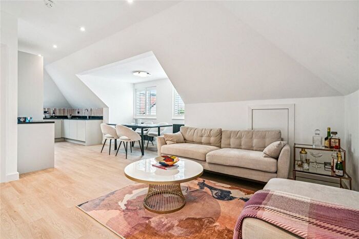 2 Bedroom Flat For Sale In St. Ann's Park Road, London, SW18