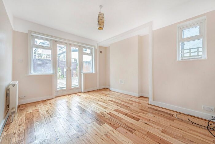 3 Bedroom Detached House To Rent In Manwood Road, Brockley, London, SE4