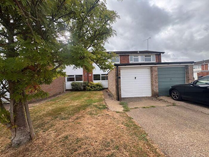 3 Bedroom Terraced House To Rent In Ashfield Way, Hazlemere, HP15