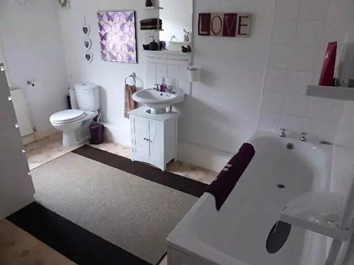 3 Bedroom Terraced House For Sale In Granville Street, Kettering, NN16